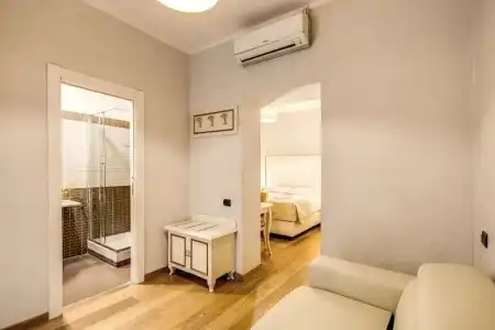 Gravina Suite Frattina - 103