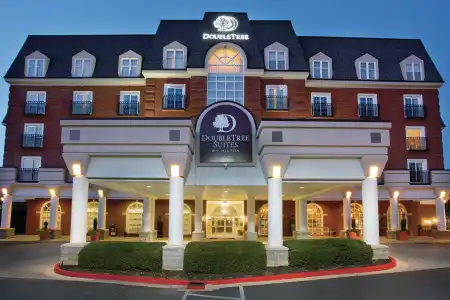 DoubleTree Suites by Hilton Lexington - 41