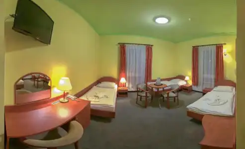 Majewski & SPA - 49