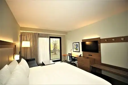 Holiday Inn Express & Suites Charlotte - South End by IHG - 64