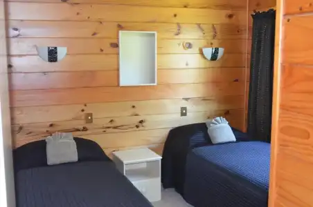 Cedarwood Lakeside Motel & Conference Venue - 52