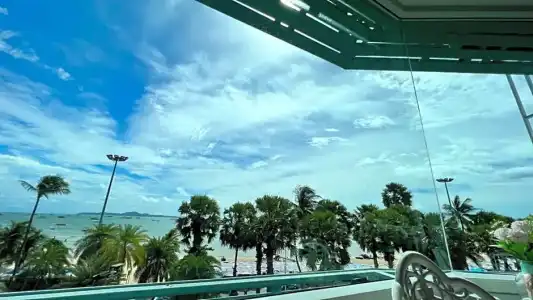 The Beach Front Resort Pattaya  - SHA Plus - 86