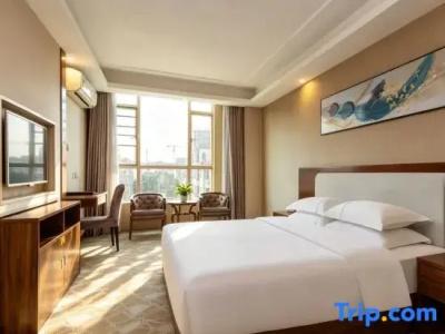 Guangzhou Helong - 104