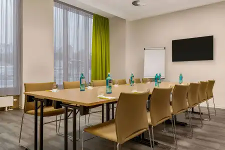 Super 8 by Wyndham Chemnitz - 12