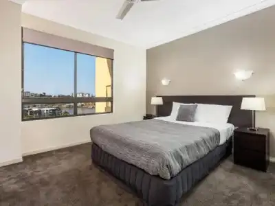 Bridgewater Apartments - 12