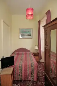 Averon Guest House - 17