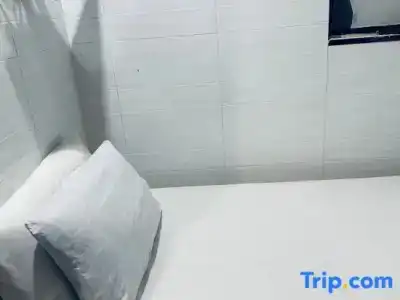 United Co-Operate Guest House - 12