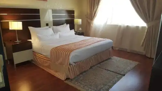 Boulevard City Suites Apartments - 27