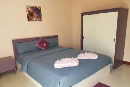 V-House - 2