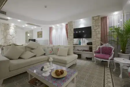 Cella Boutique & SPA - 1