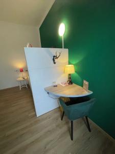 Schollers Restaurant & - 52