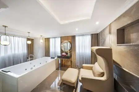 Radisson Blu & Suites GRT Chennai - 187