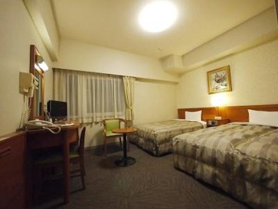 Route-Inn Yokohama Bashamichi - 5
