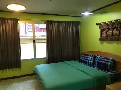 Swan Inn 2 Guest House - 3