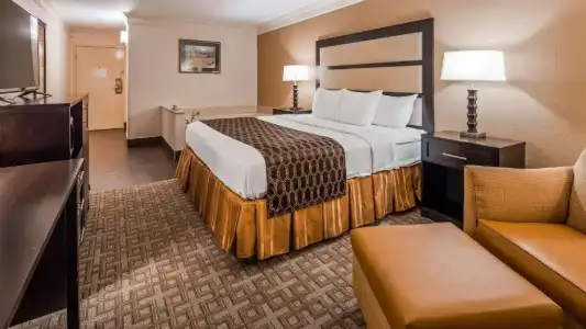 Best Western Riverside Inn - 40
