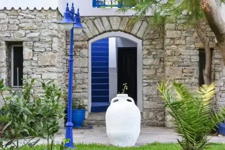 Marphe Suite & Villas - 16