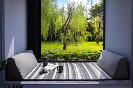 Ping Silhouette - 49