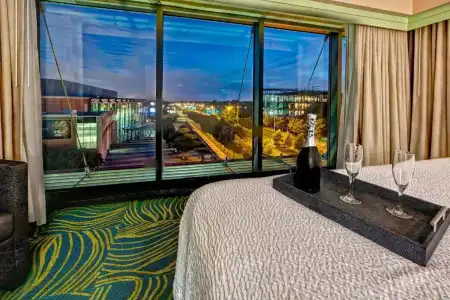 SpringHill Suites Marriott Norfolk Old Dominion University - 38