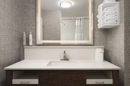 Hampton Inn Ft. Wayne/Dupont Road - 7