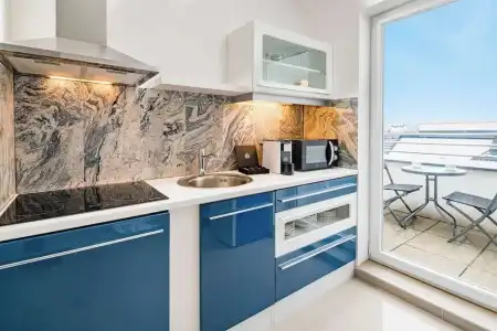 Best Western Plus Celebrity Suites - 43