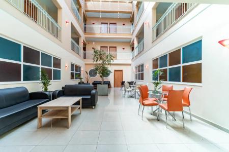 Atrium - 15