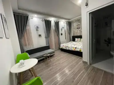 Lucas Inn - 69