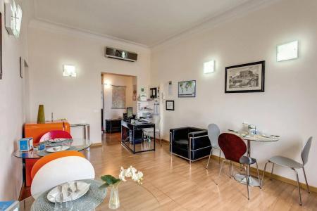 Bon Ton Design Rooms by DOT Suites - 10