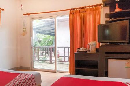 OYO 1046 Noppharat resort - 38