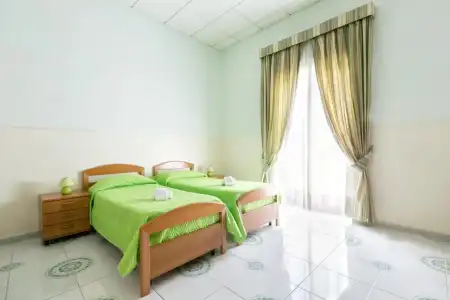 Sisters Hostel - 40