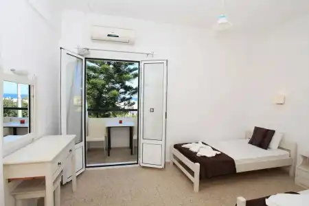 Iraklis Studios & Apartments - 70