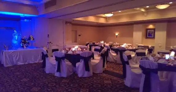 DoubleTree Suites by Hilton Lexington - 29
