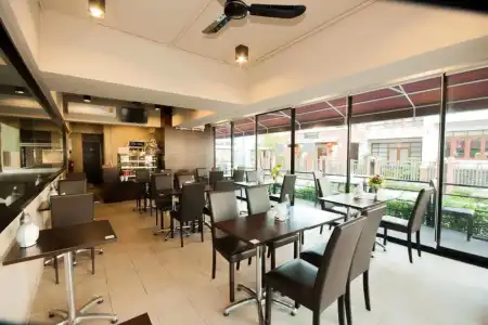 Wsotel and Serviced Apartment - 21