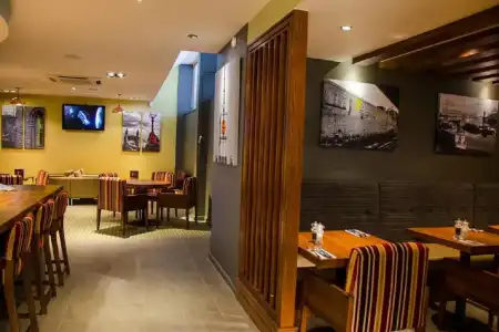 Premier Inn London Hammersmith - 11