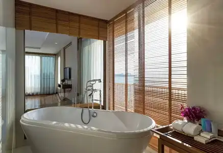 Dusit Thani - SHA Extra Plus - 84
