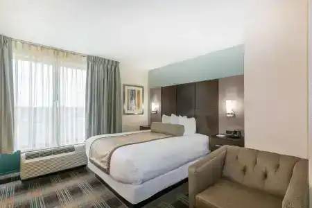 Wingate by Wyndham - Orlando International Airport - 44