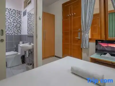 LeGreen Suite Tebet - 33