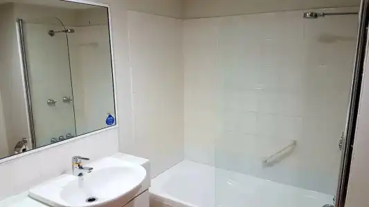 Outrigger Burleigh - 48
