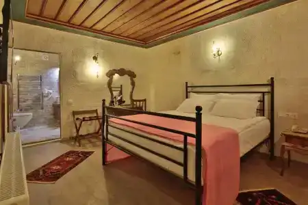Jacob's Cave Suites - 84