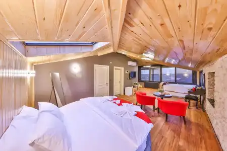 Agva Pieria Luxury +16 - 47