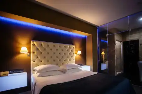 LH & SPA - 45