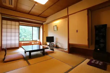 Momijiya Honkan Takaosansou - 15