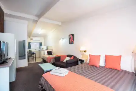 Mid City Motel - 43