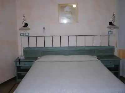 Mistral - 26