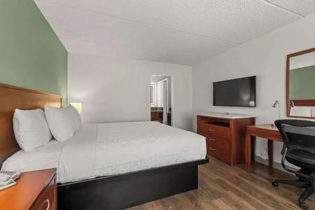 Vagabond Inn Executive Old Town - 40