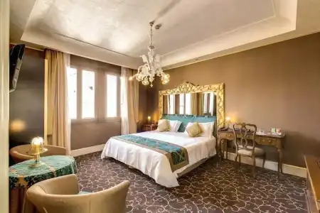 Pesaro Palace - 24