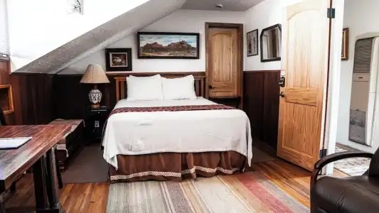 Red Horse Bed and Breakfast - 56