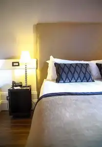The Independent Suite - 28