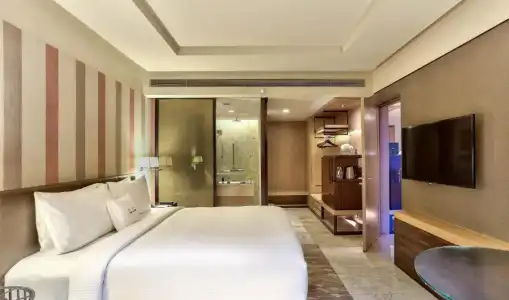 DoubleTree by Hilton Sukhumvit - 36