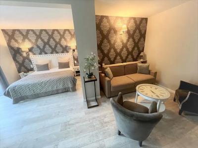 Le Trophée Boutique Hôtel Spa - La Loggia Appart'hôtel - 73