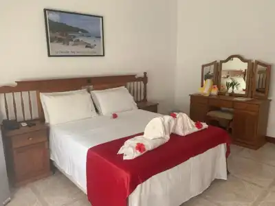 Le Chevalier Bay Guesthouse - 10